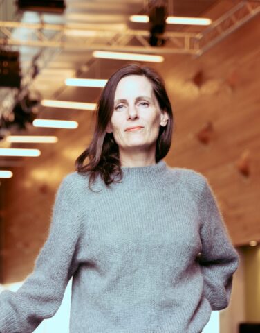 MONICA ISAKSTUEN - Dramatiker hos Colombine Teaterförlag