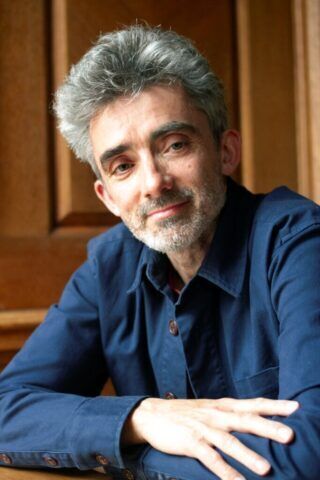 DAVID FARR - Dramatiker hos Colombine Teaterförlag