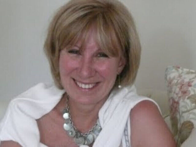 GERALDINE ARON - Dramatiker hos Colombine Teaterförlag